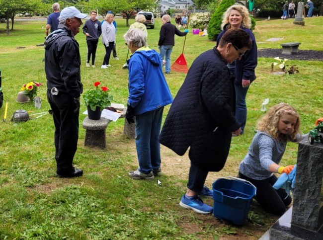 Cromwell Cemetery 2024 Annual Clean Up Day
