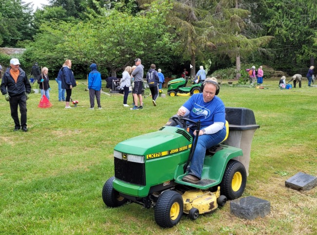 Cromwell Cemetery 2024 Annual Clean Up Day